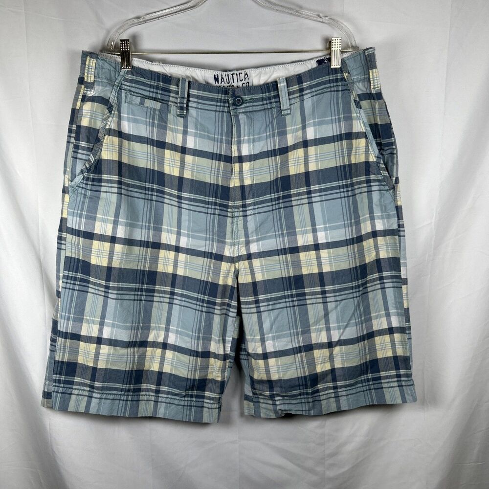 Nautica Blue Plaid Cotton Shorts Men’s Size 40 Flat Front Casual Preppy Yellow